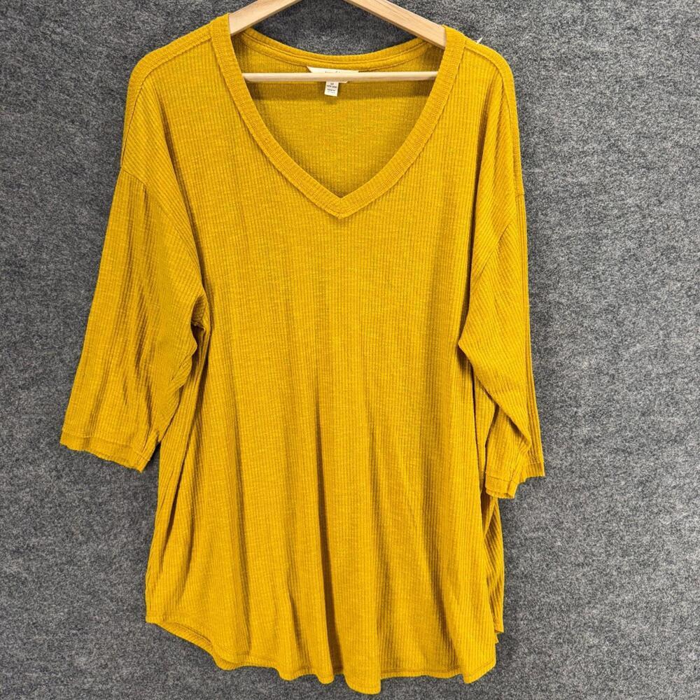 Terra & Sky T-Shirt Women 1X Plus Yellow V-Neck 3/4 Sleeve Rayon Casual Solid